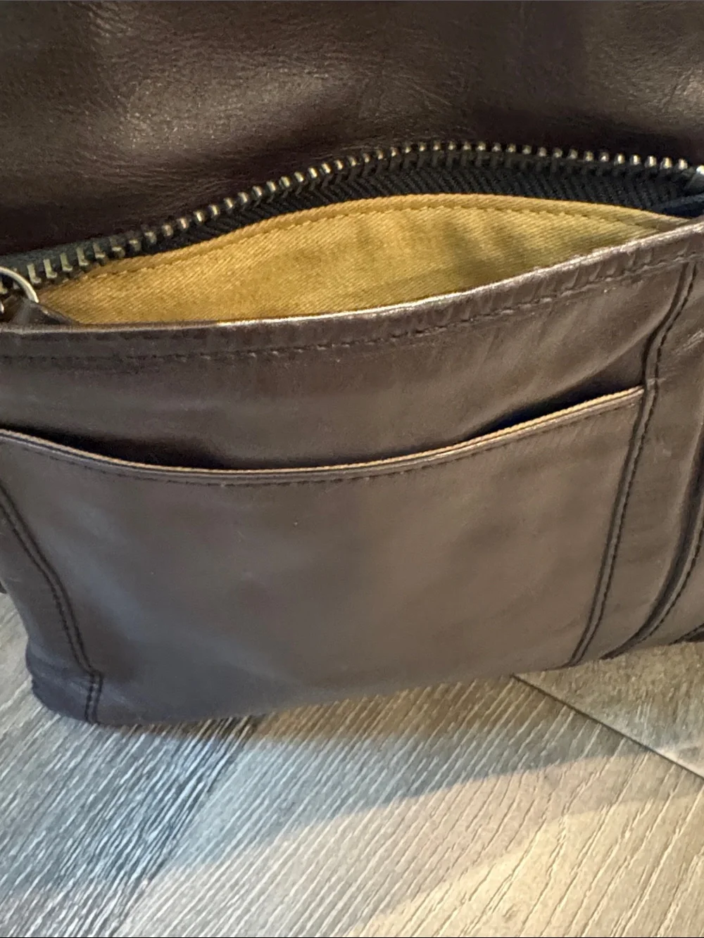 Vintage Andrew Marc Brown Leather Messenger Bag with Adjustable Strap